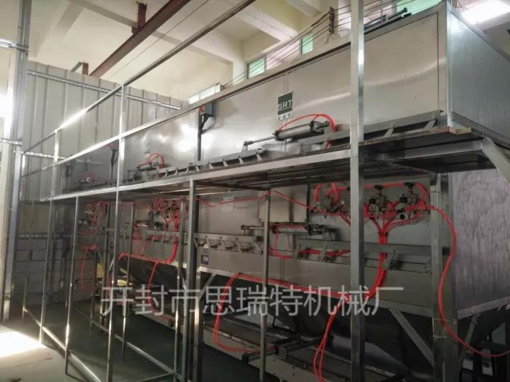 間歇式熱風循環烘干機在廣州投入生產1.jpg